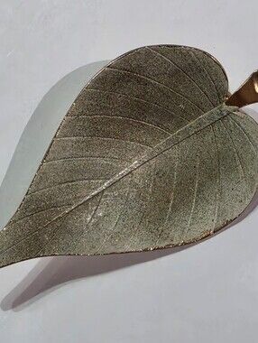 Vintage Mid Century Green Enamel Mulberry Leaf Brooch Pin Gold Tone Unsigned